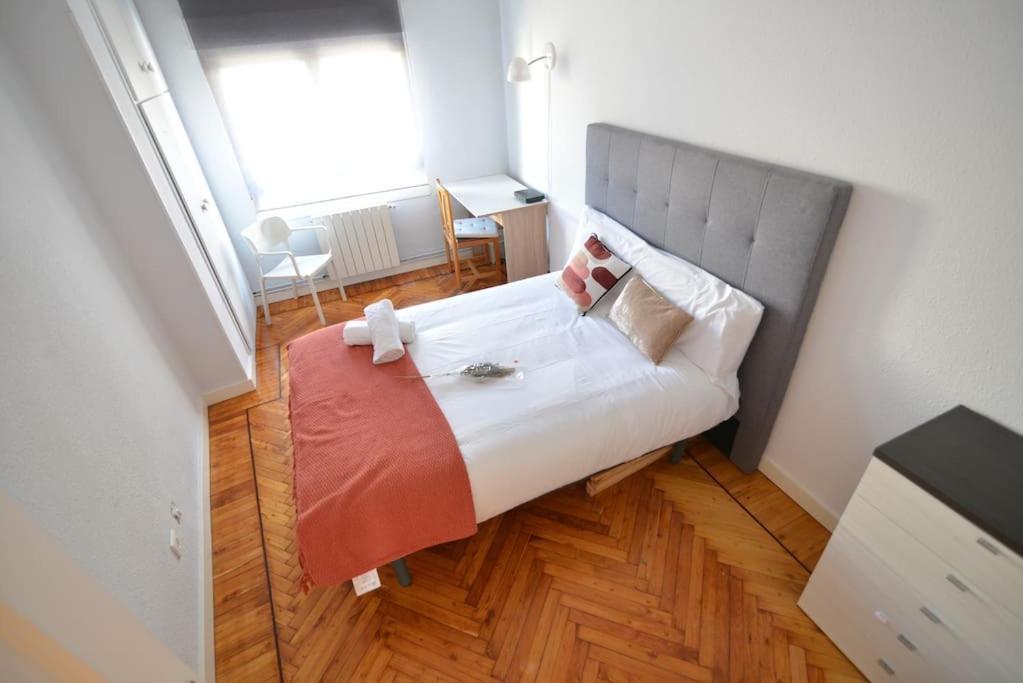 El Apartamento De San Manolo By Just Room ซานตานเดร์ ภายนอก รูปภาพ