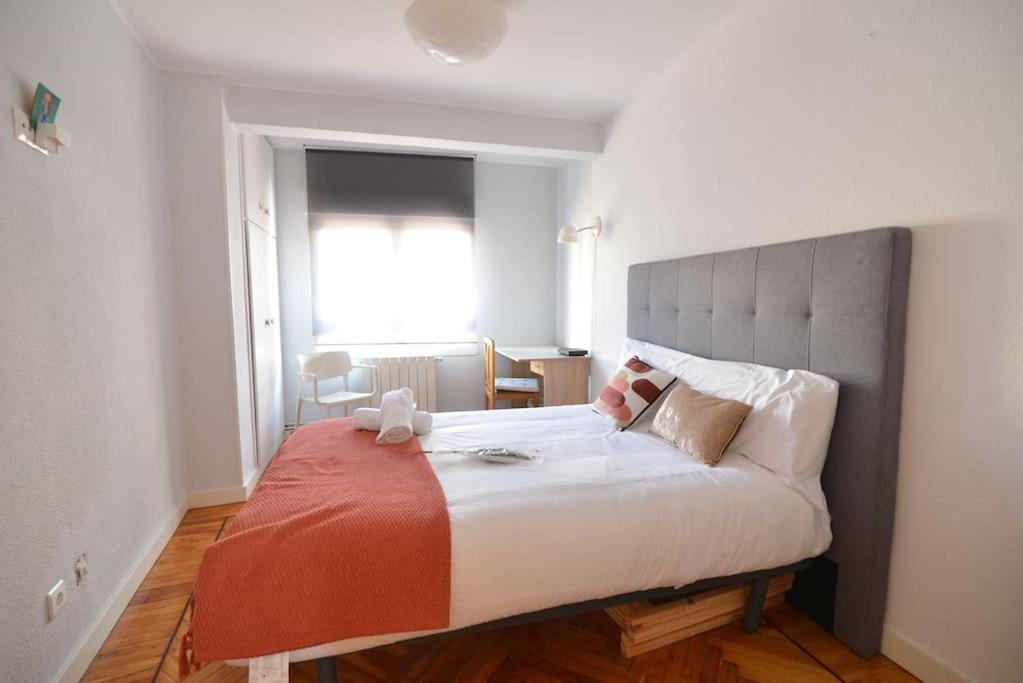 El Apartamento De San Manolo By Just Room ซานตานเดร์ ภายนอก รูปภาพ