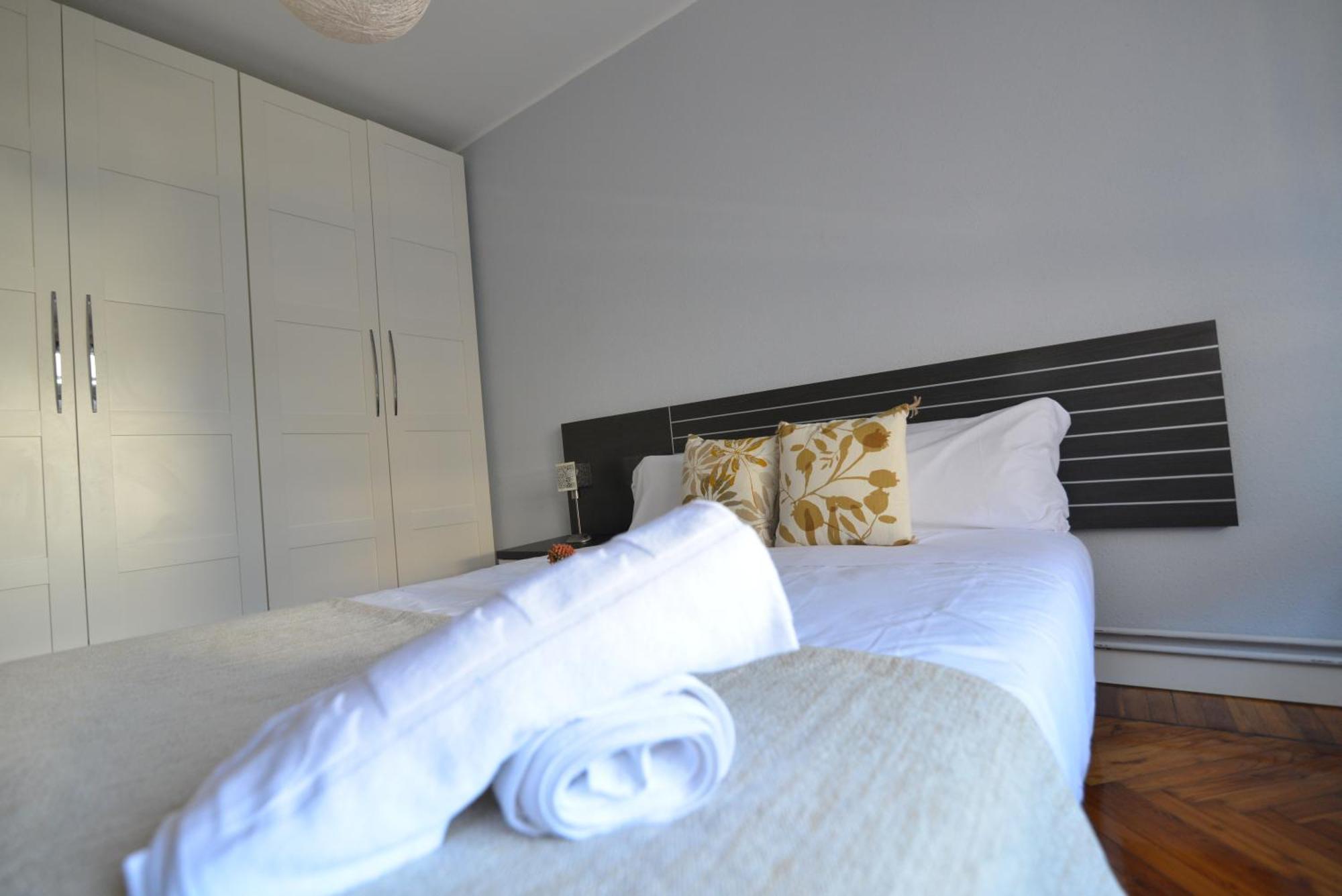 El Apartamento De San Manolo By Just Room ซานตานเดร์ ภายนอก รูปภาพ